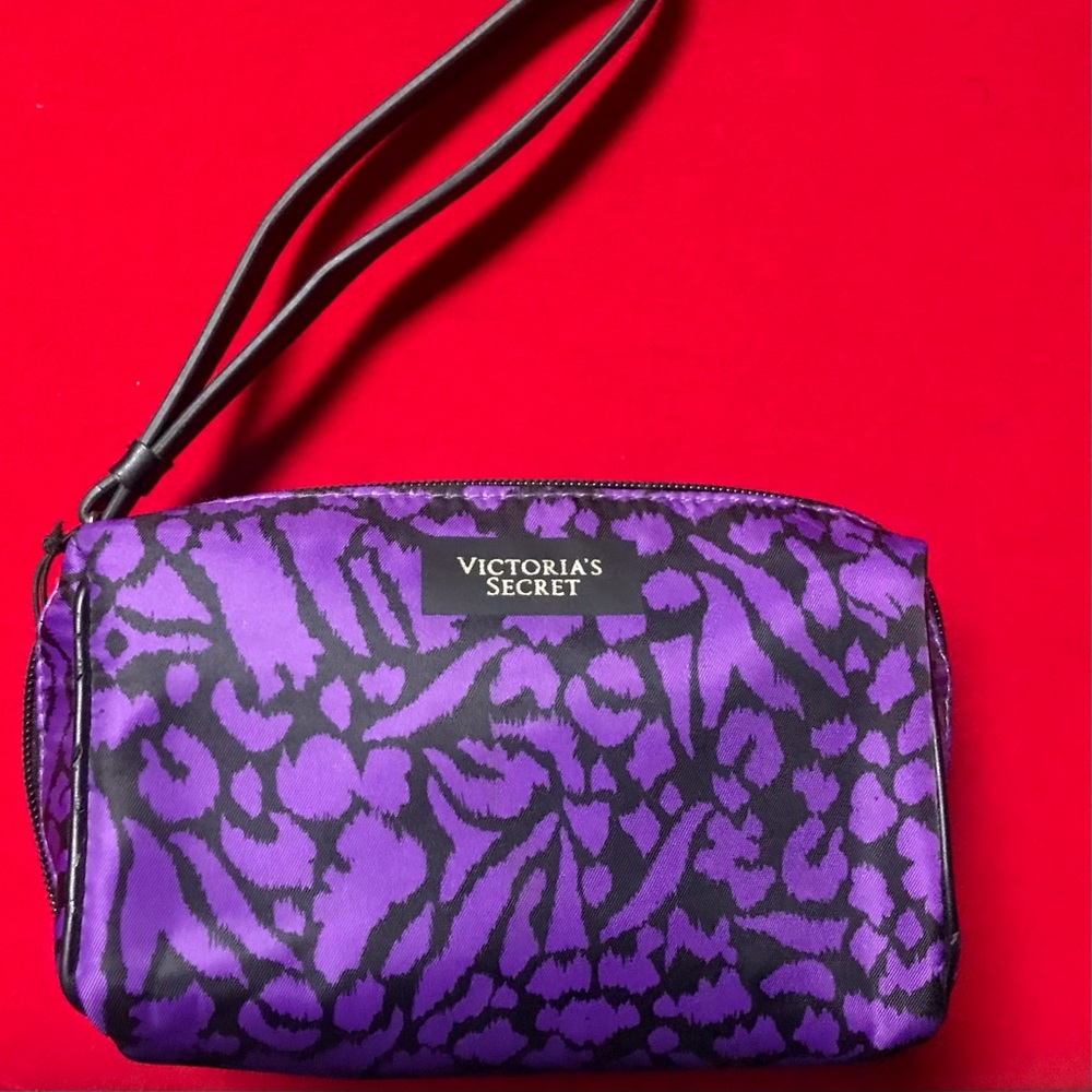 PINK VICTORIAS SECRET Wristlet Strap Clutch Cosmetic Travel Case Makeup Bag